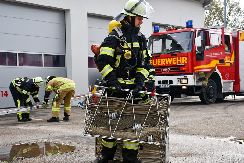 Grundausbildung bei der Feuerwehr 