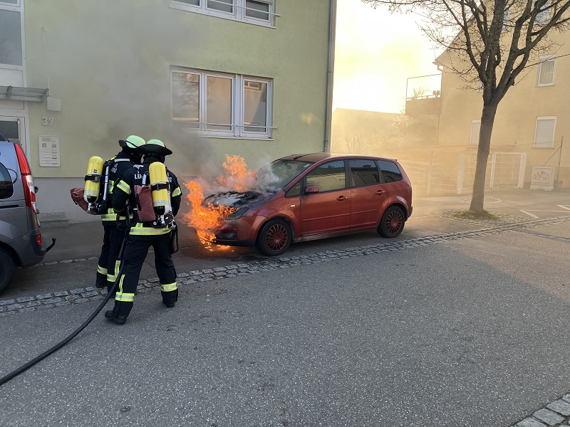 Brandbekämpfung der Feuerwehr 